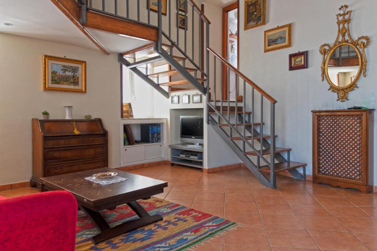 דירות A Wonderful Penthouse In נאפולי מראה חיצוני תמונה