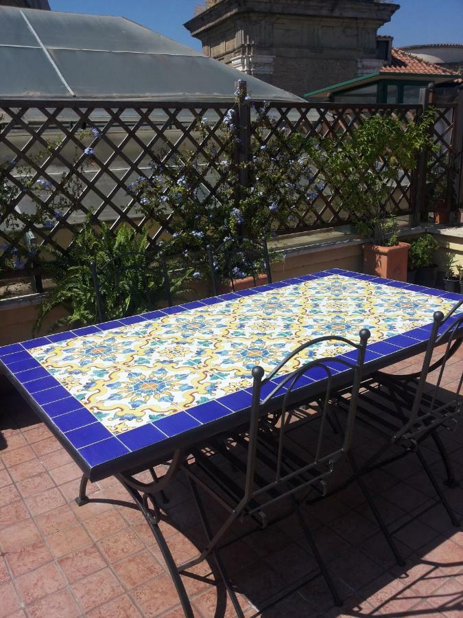 דירות A Wonderful Penthouse In נאפולי מראה חיצוני תמונה